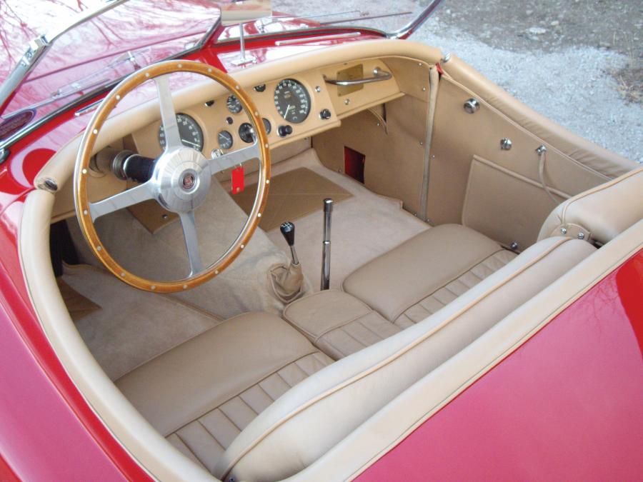  Jaguar XK120 SE Roadster 1951 года  (фото 16 из 19)